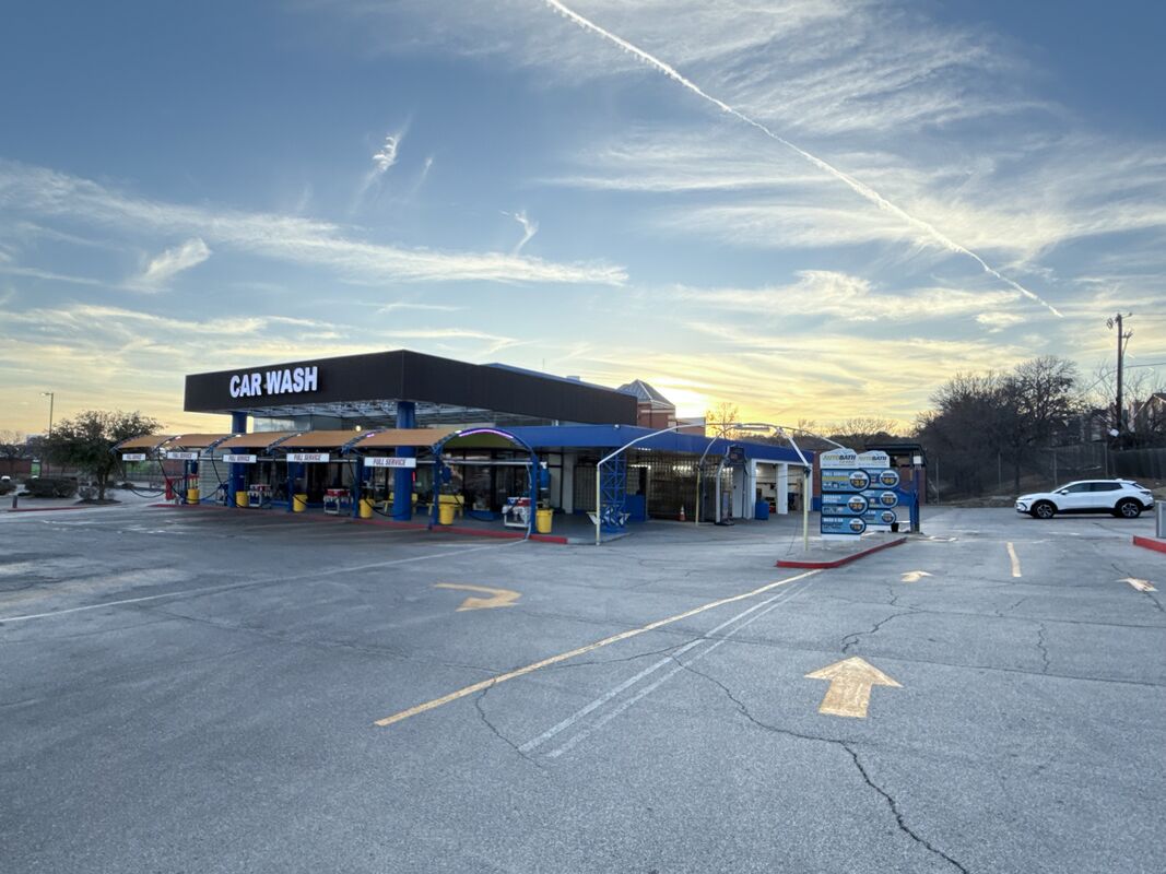 Auto Bath Car Wash facility entrance at 4302 Little Road, Arlington TX